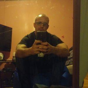 Meet your Posher, Dustin